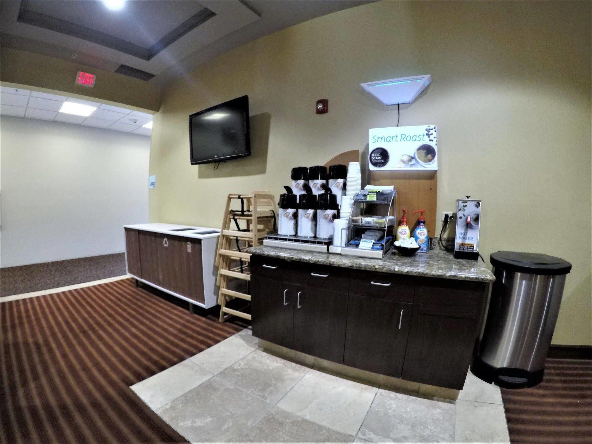 Holiday Inn Express Hotel & Suites Napa Valley-American Canyon By Ihg Eksteriør billede