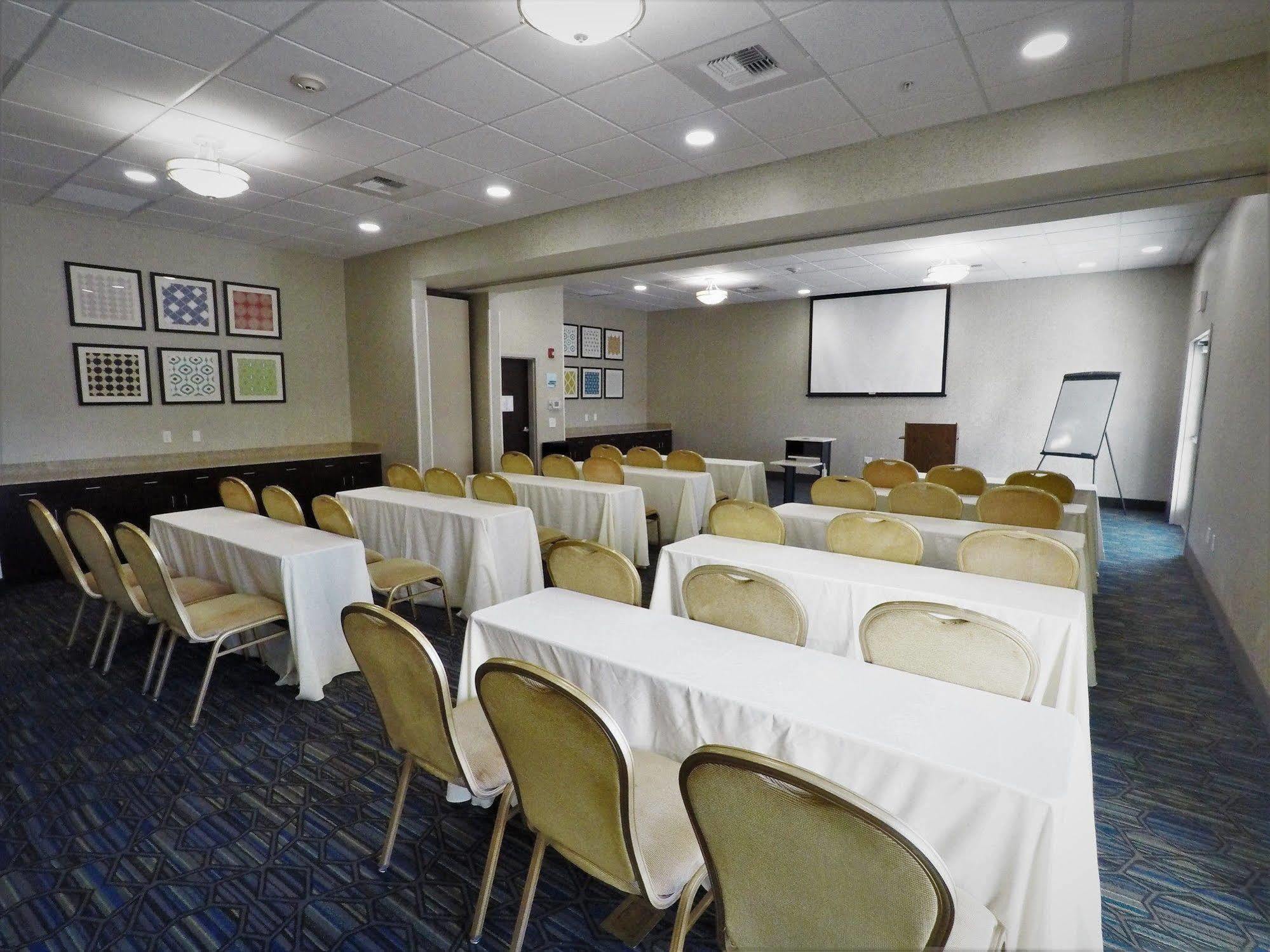 Holiday Inn Express Hotel & Suites Napa Valley-American Canyon By Ihg Eksteriør billede